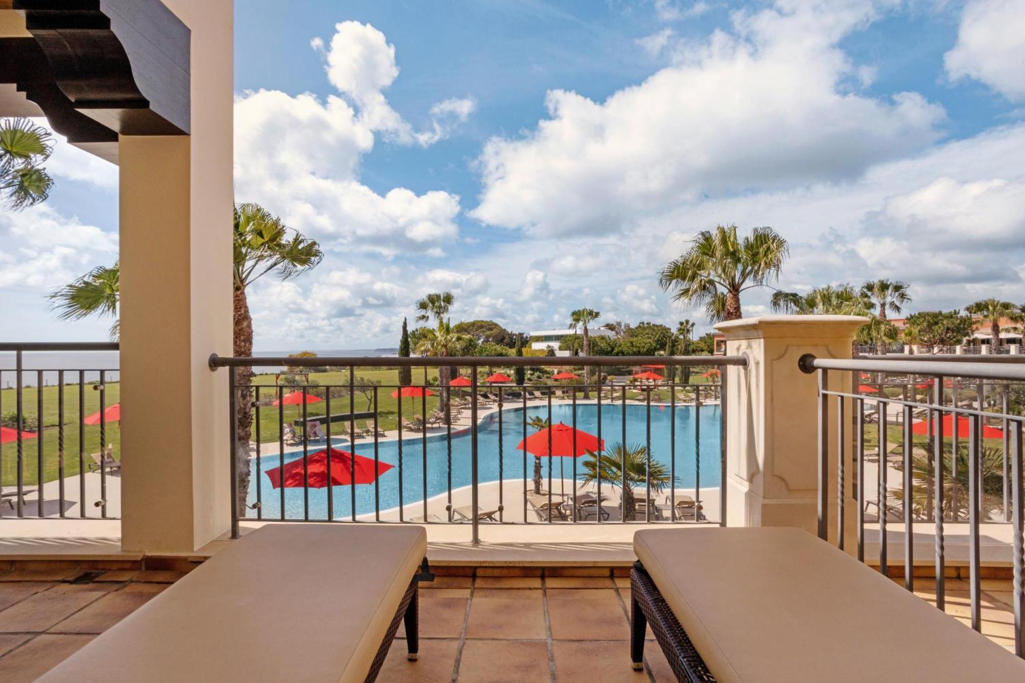 Cascade Wellness Resort Lagos Buitenkant foto View from a balcony at the Hilton Marco Island Resort & Club